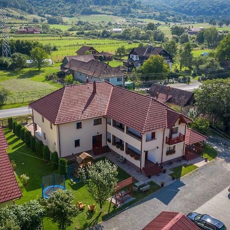 Casa Moldovan Совата Экстерьер фото