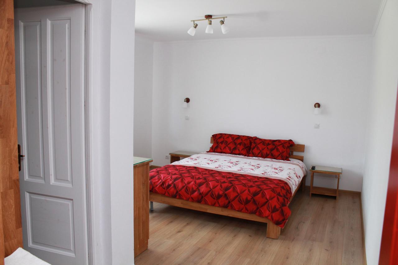 Casa Moldovan Совата Экстерьер фото