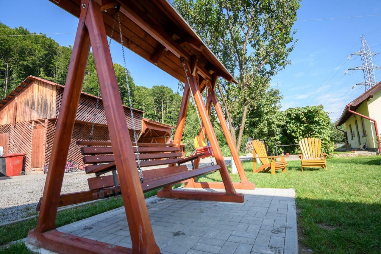 Casa Moldovan Совата Экстерьер фото