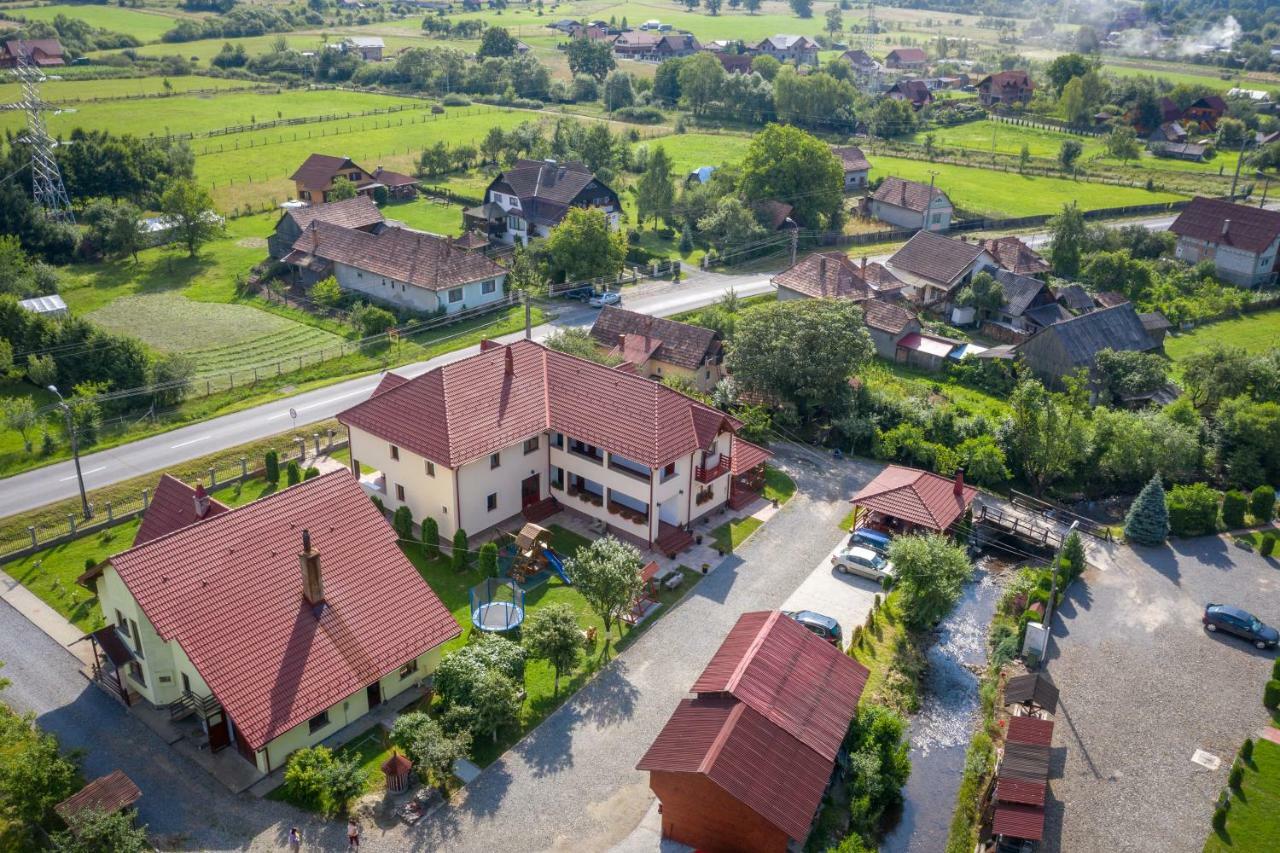 Casa Moldovan Совата Экстерьер фото