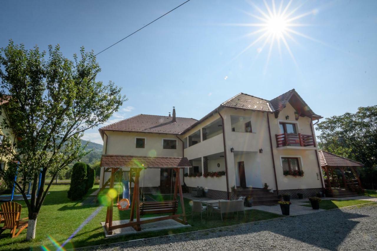 Casa Moldovan Совата Экстерьер фото