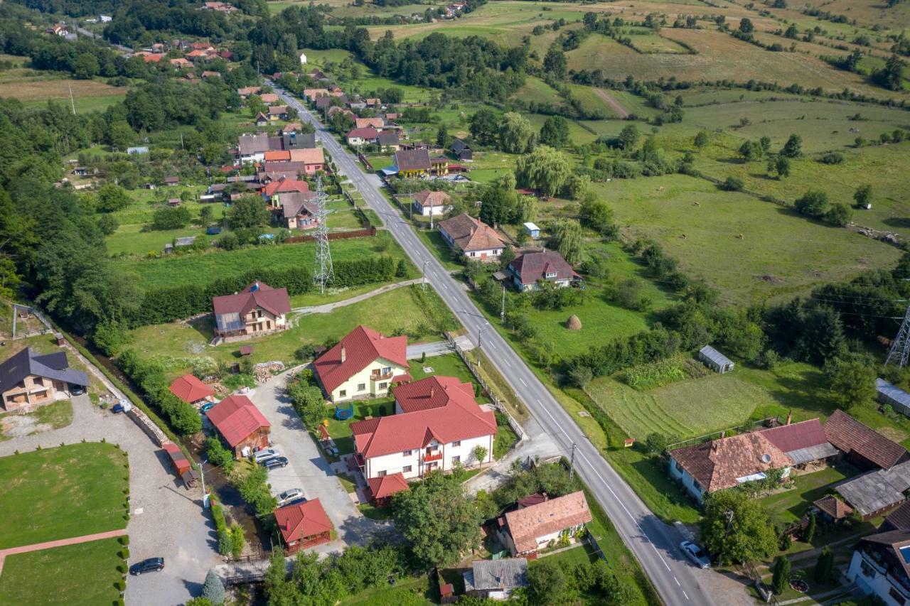 Casa Moldovan Совата Экстерьер фото