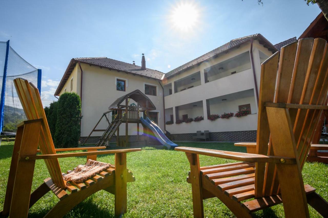 Casa Moldovan Совата Экстерьер фото